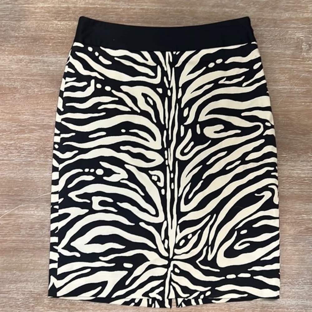 The Limited Zebra Print Skirt Sz 6